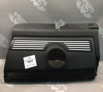 7L6103505 Декоративна кришка багажника Vw touareg