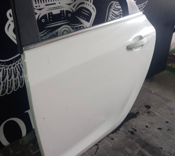 Дверка ліва задня Opel Asrta J,хетч,2012 21500657