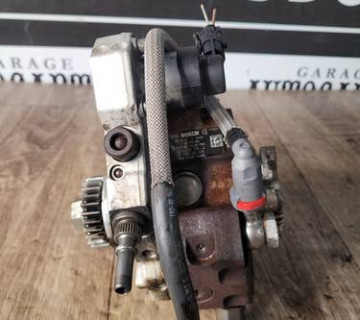 Паливний наос (ТНВД) BOSCH Opel Vivaro 2.0dCi 2001-2014 044501009