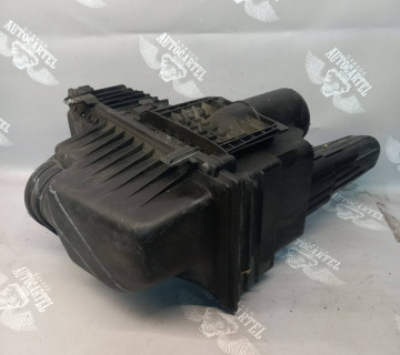 9629040380 корпус повітряного фільтра Peugeot 607 2.2 2000-2008