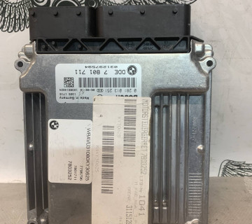 Блок керування двигуном BMW 1 E87 3 E90 7801711