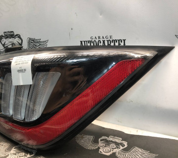 Ліхтар задній в бампер правий оригінал 92406-J9600 LED Hyundai Kona рестайл 2020-2023