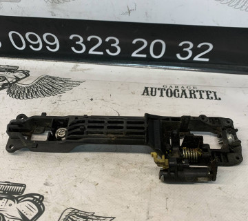 Ручка кронштейн двері зовнішня права задня Suzuki Vitara 82831-63j40