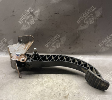 Педаль зчеплення Renault Kangoo II 8200590252c