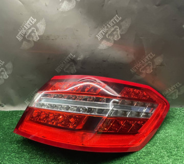 Ліхтар задній (стоп) правий Mercedes E-Class W212 седан a2129066901