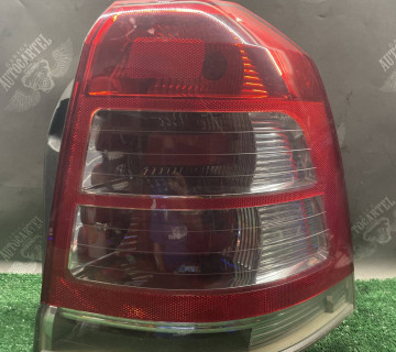 Ліхтар задній правий Opel Zafira B рестайлінг 13349826