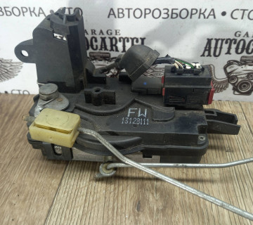Замок дверки передньої лівої електр 5 pin Opel Astra H 04-14, 13128111
