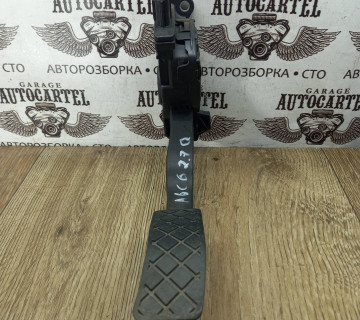 Педаль газу електр пластик Audi A4 (B8) 2007-2015 8K1723523